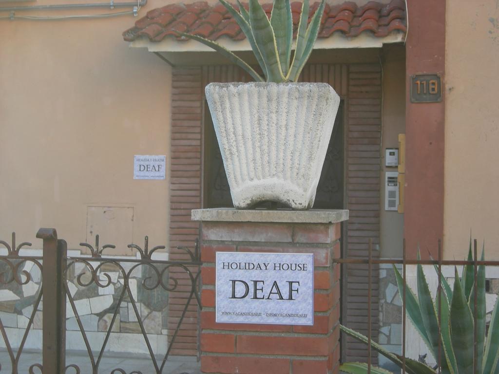 Vacanze Deaf Ρώμη Εξωτερικό φωτογραφία